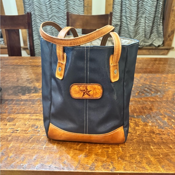 Jon Hart Alamo Heights tote - Picture 2 of 5